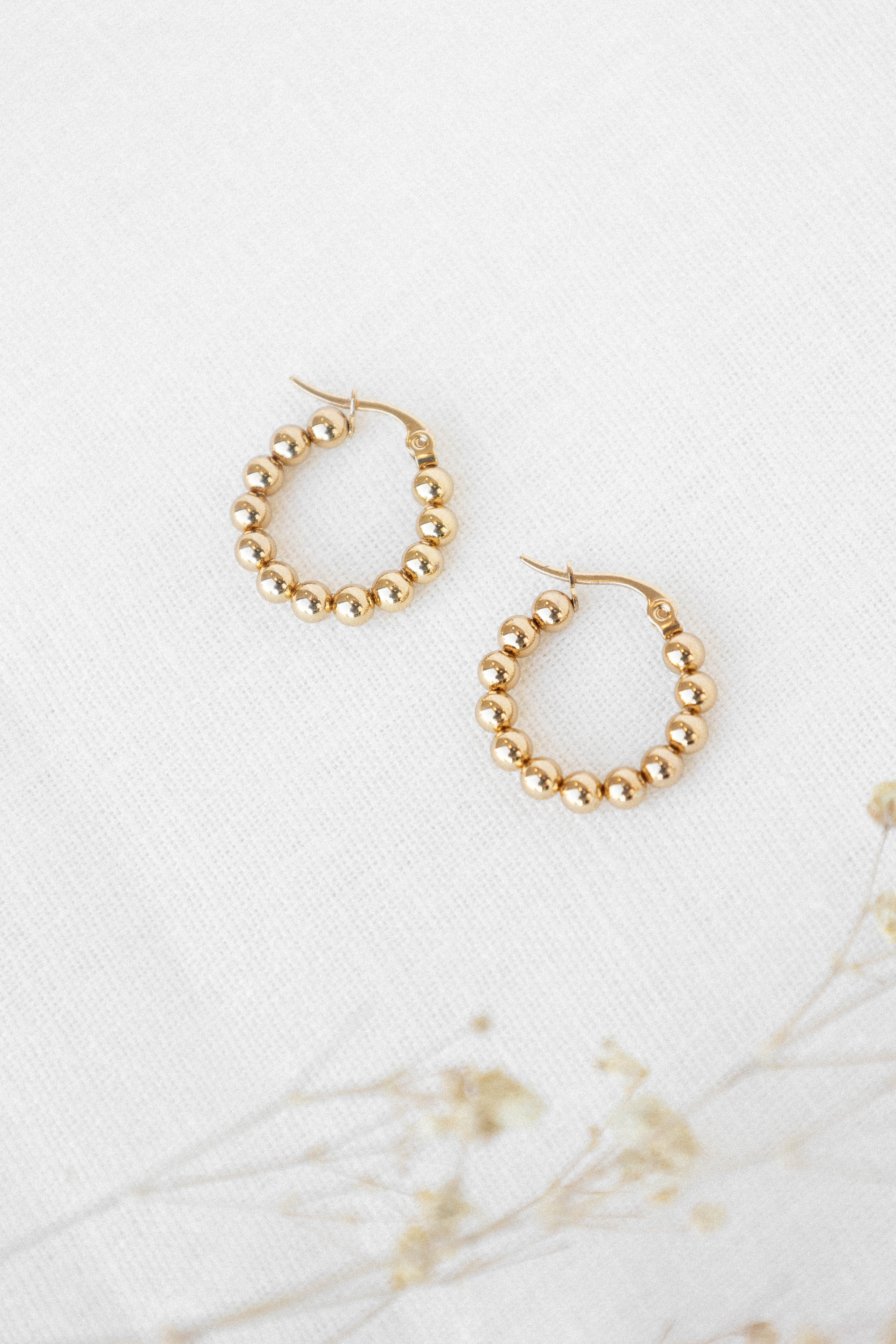 Gold Textured Hoop Earrings with Snap Closure – Chloe