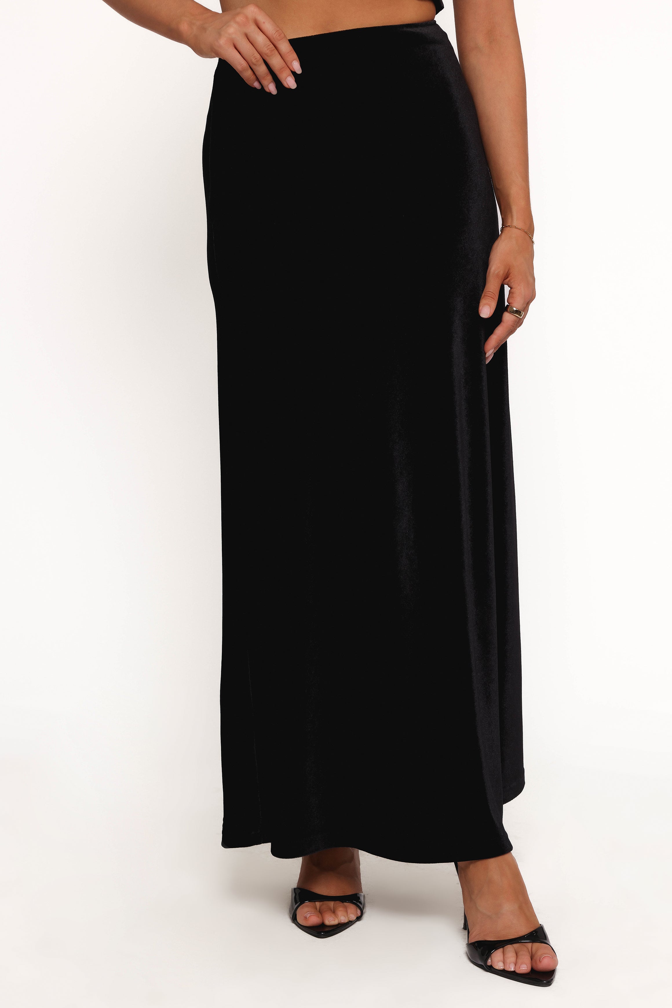 Suri Black Velvet High Waist Maxi Skirt - Polyester Spandex