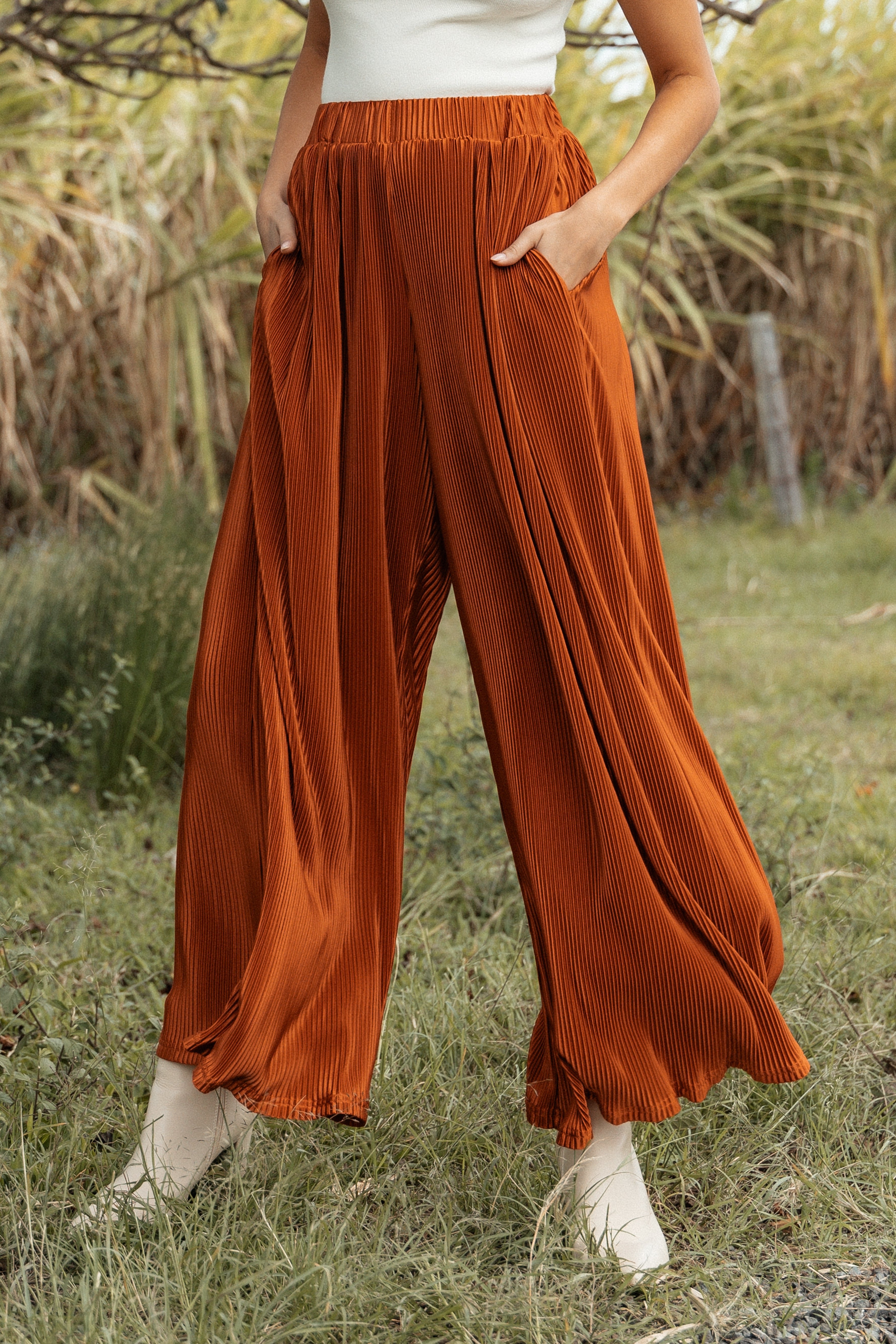 Leria High Waisted Wide Leg Plissé Pants - Burnt Orange