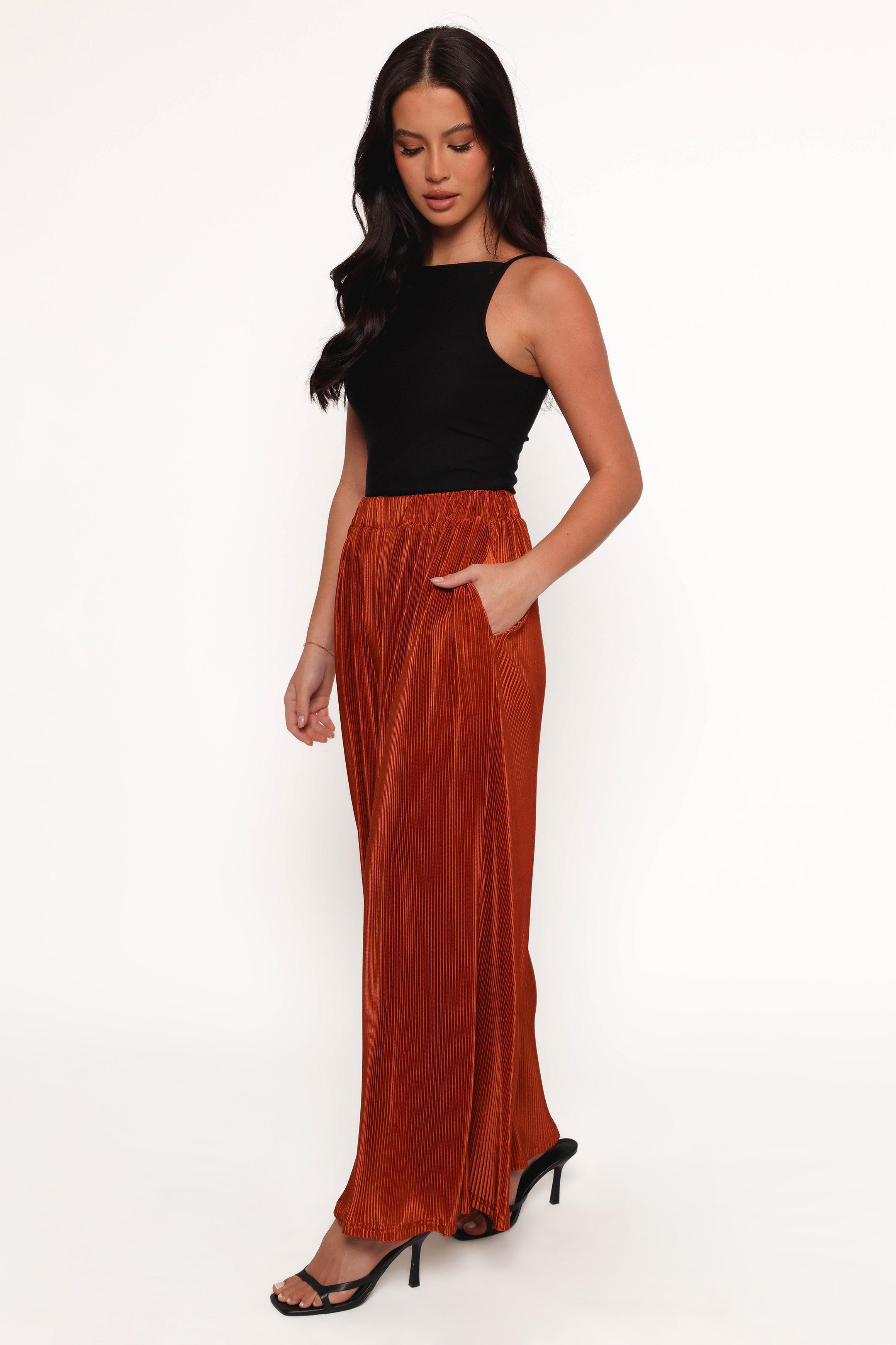 Leria High Waisted Wide Leg Plissé Pants - Burnt Orange