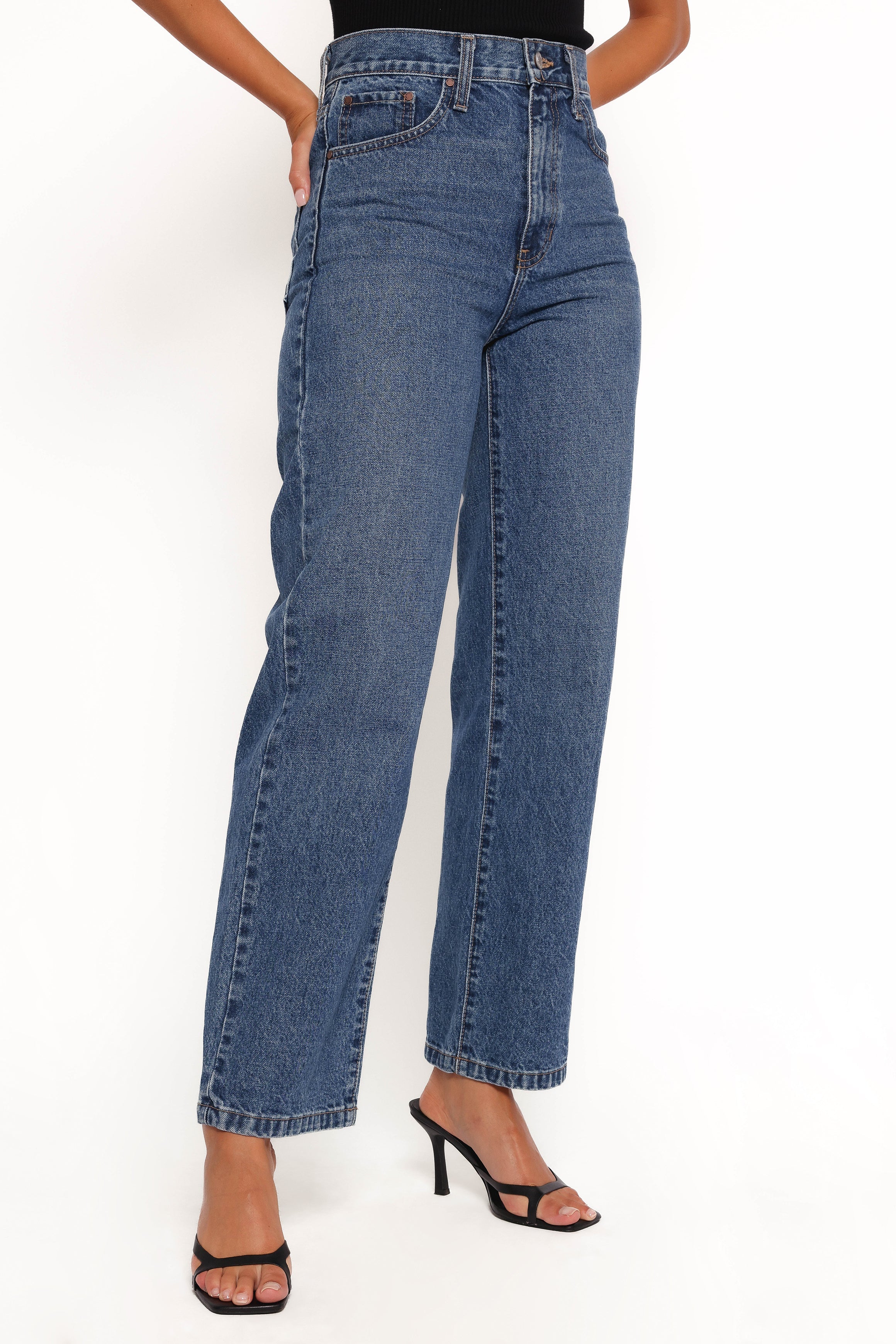 90s High Waisted Straight Jeans - Dark Denim Relaxed Fit