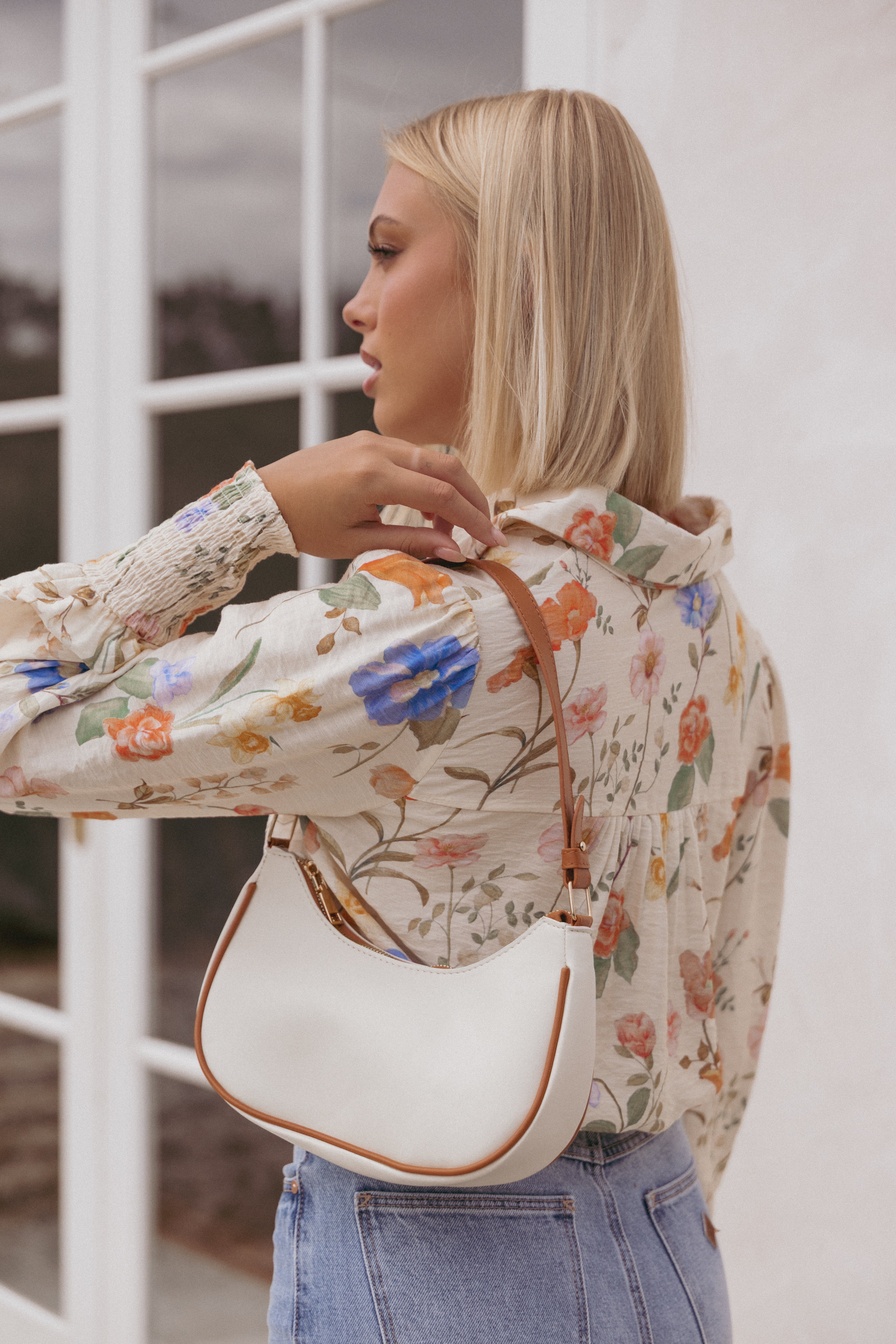 Alessandra White Leather Handbag with Zip Closure & Tan Trim