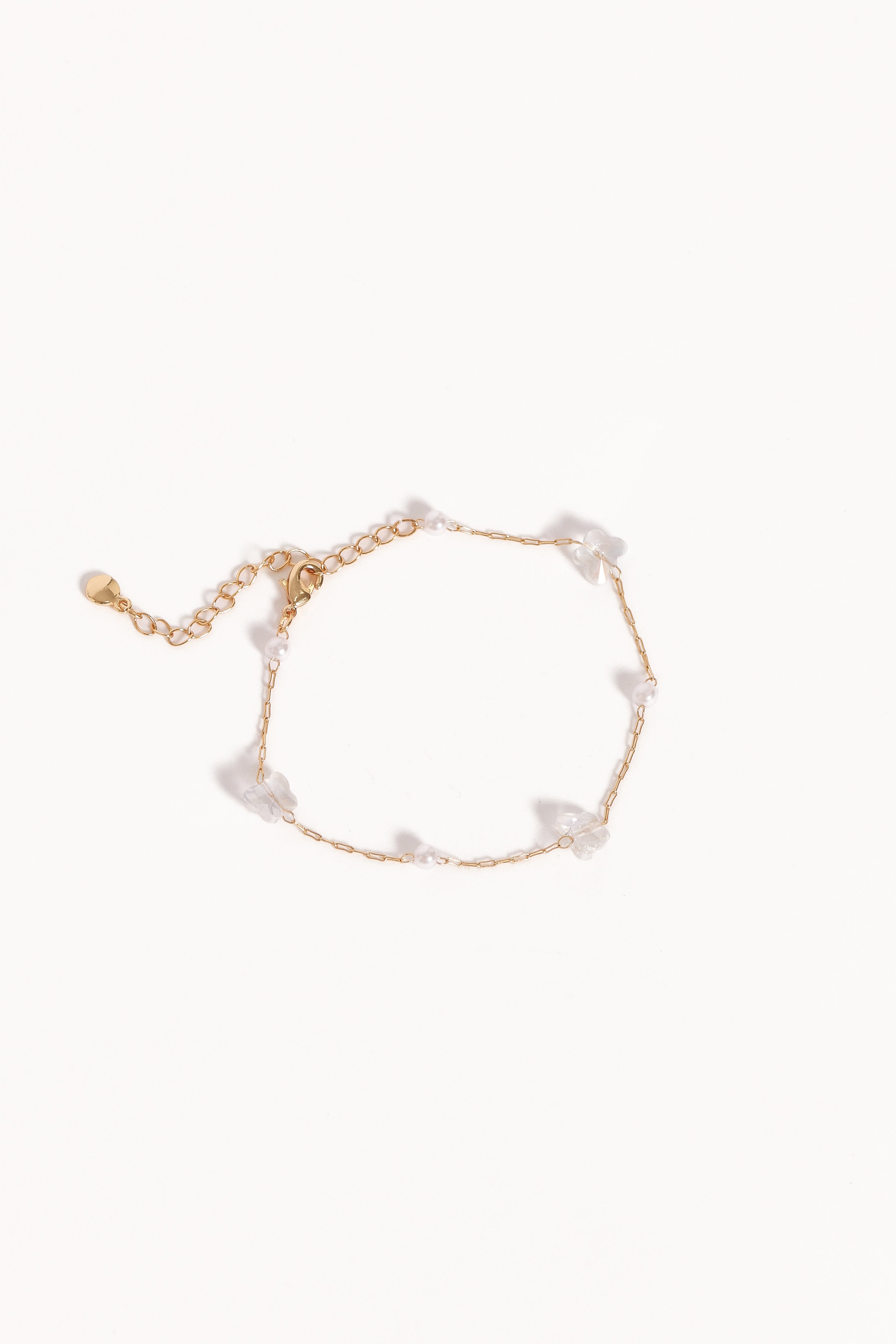 Gold Link Chain Bracelet with Pearl & Butterfly Charm – Emilia