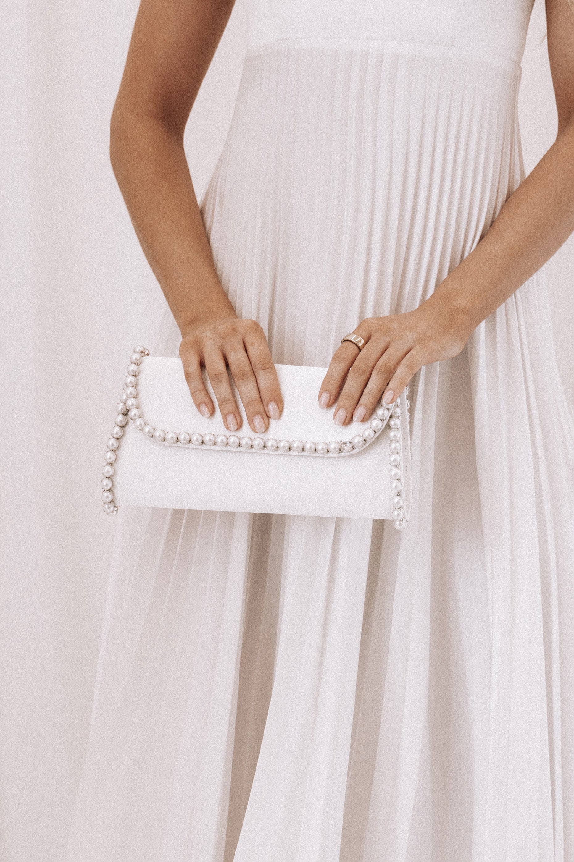 White Pearl Clutch Bag with Detachable Chain - Allegra Handbag