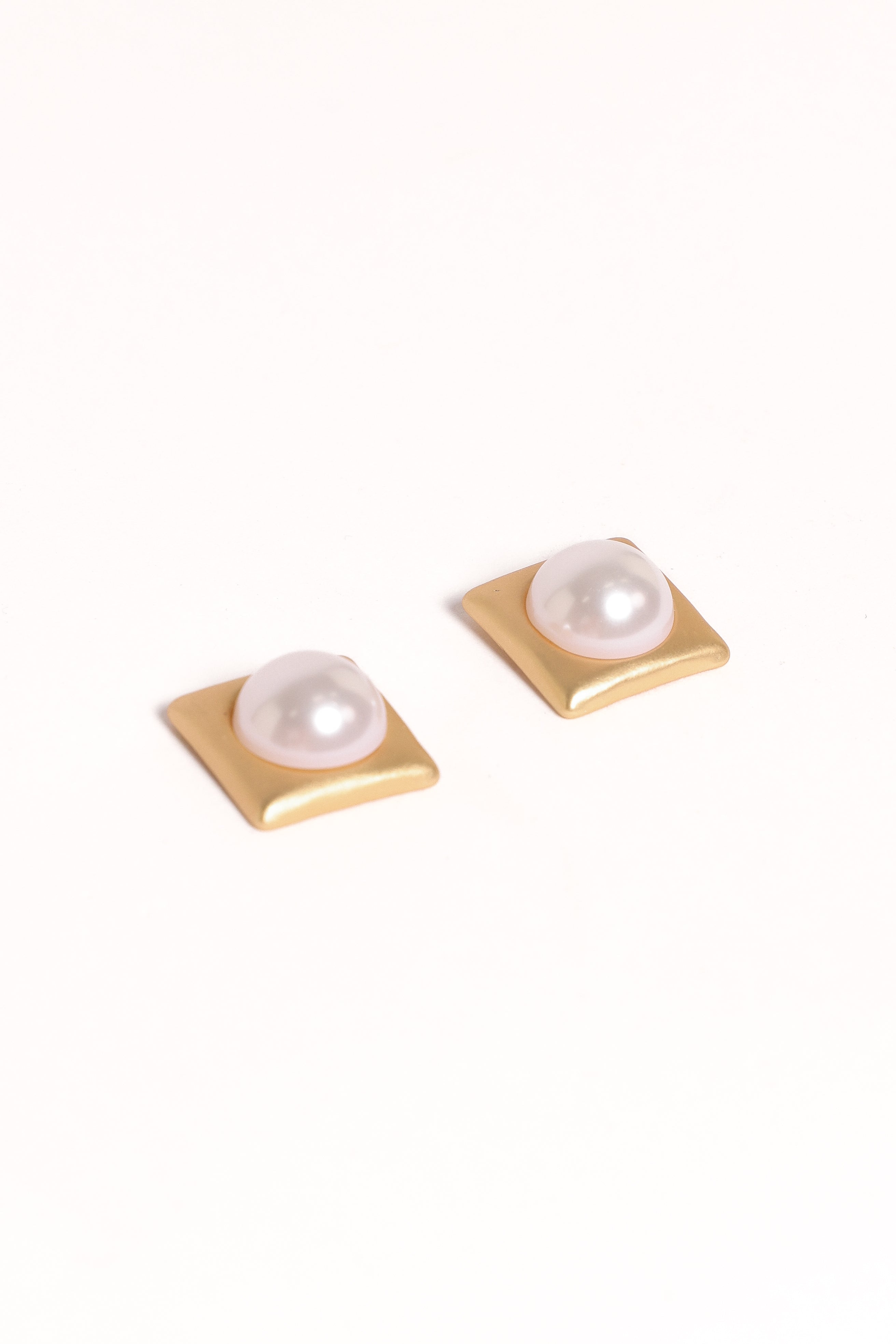 Gold Pearl Stud Earrings – Kimmy Square Faux Pearl Jewelry