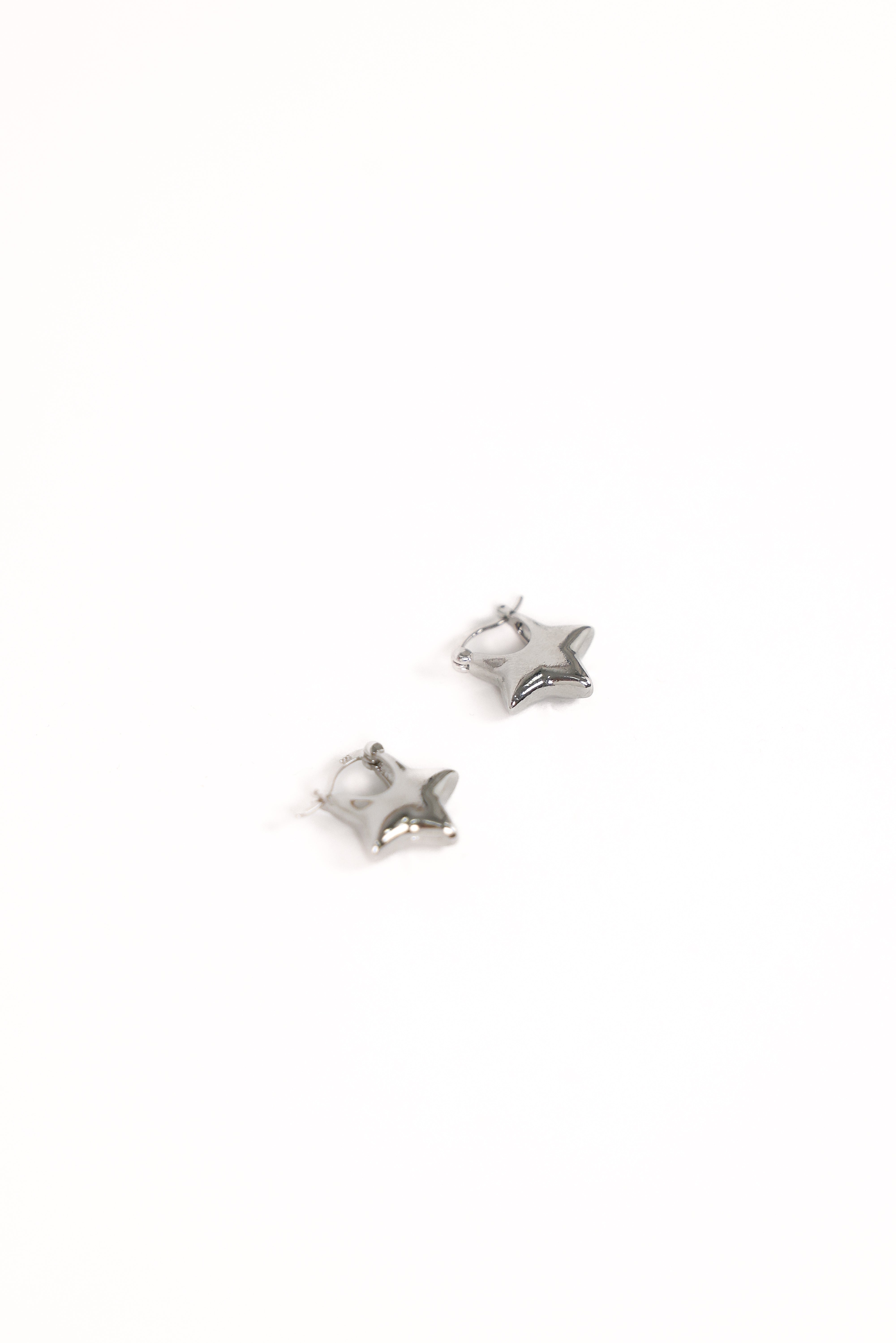 Silver Star Hoop Earrings - Chic Copper Celestial Jewelry
