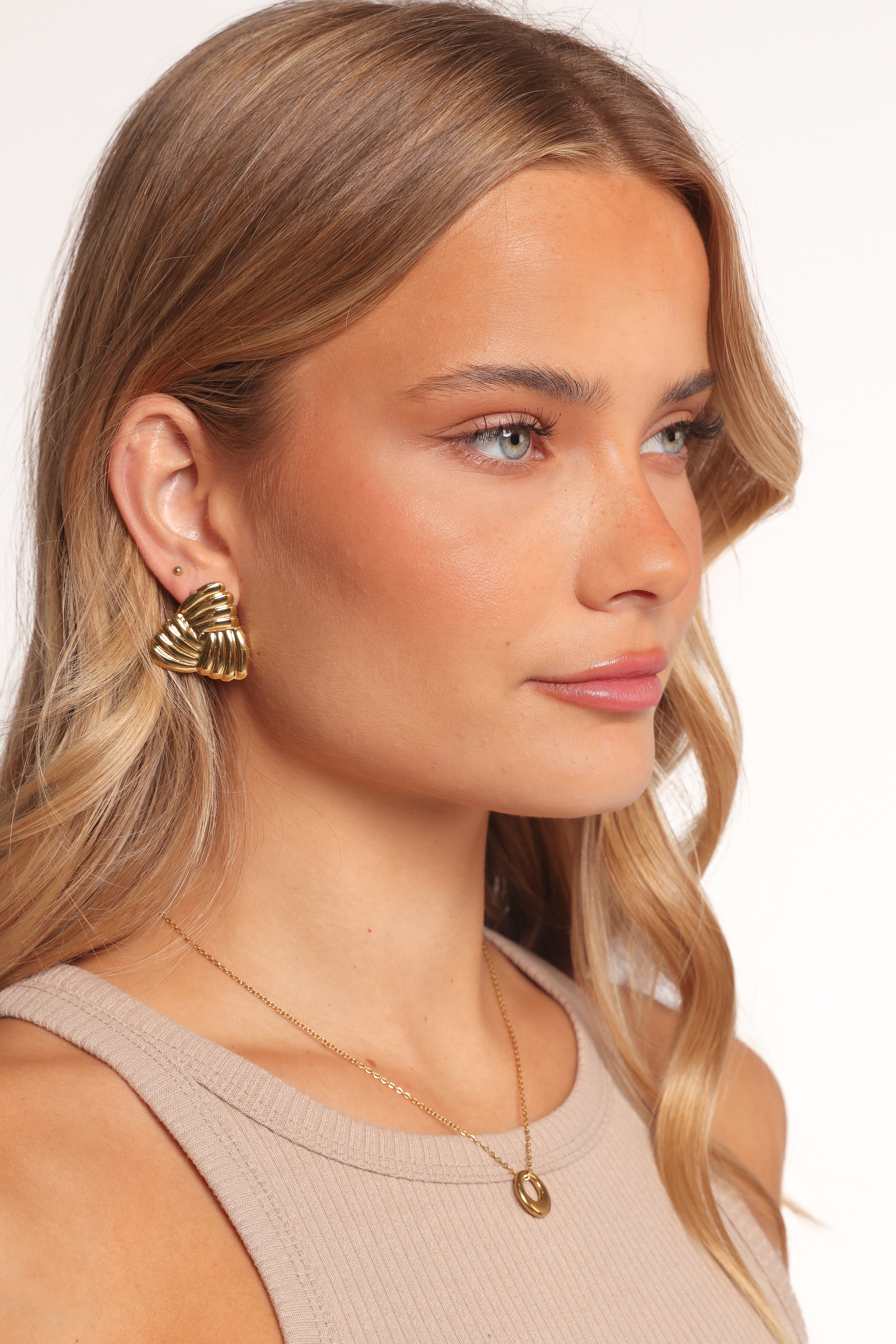 Gold Triangle Katana Stud Earrings - Woven Alloy Design