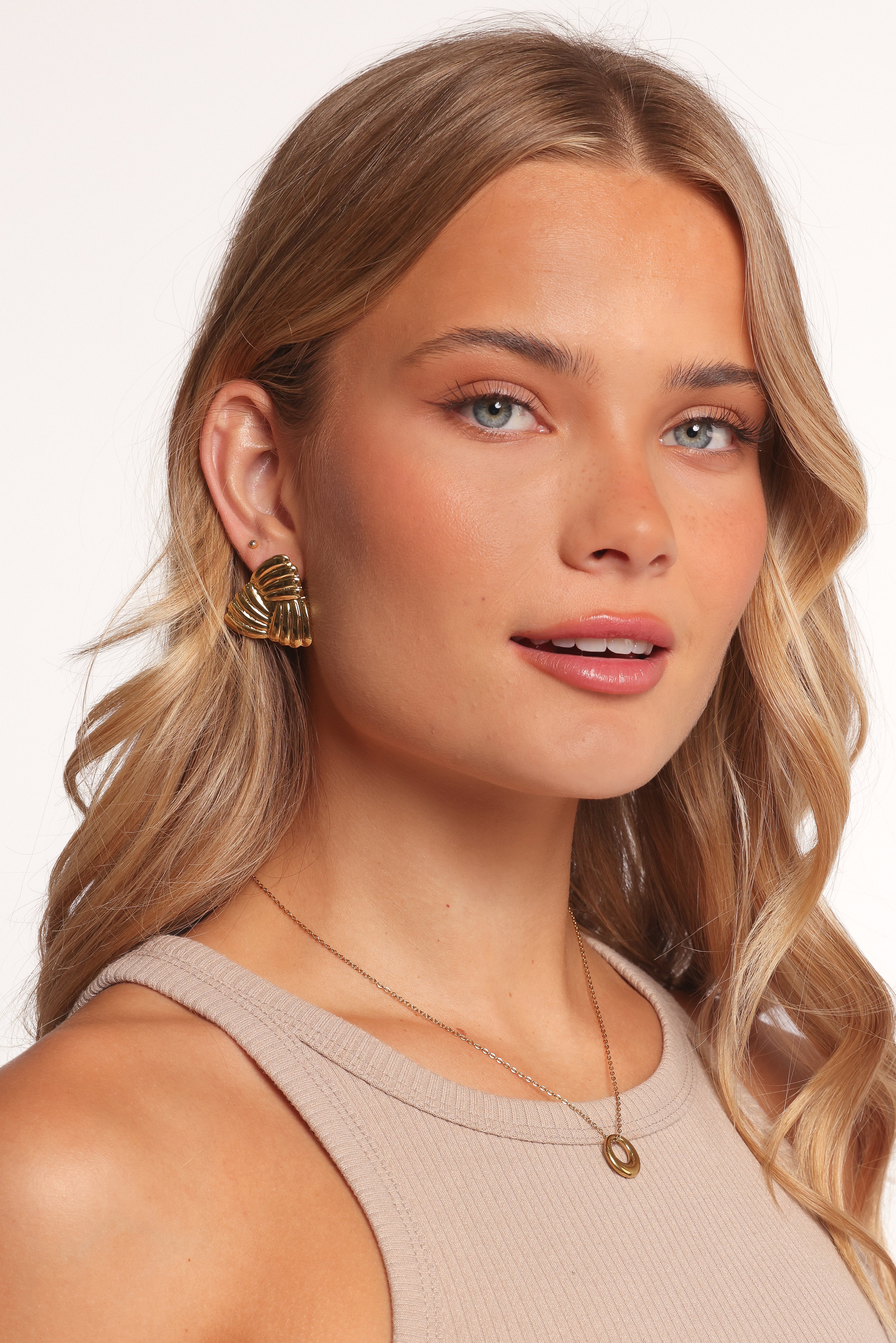Gold Triangle Katana Stud Earrings - Woven Alloy Design