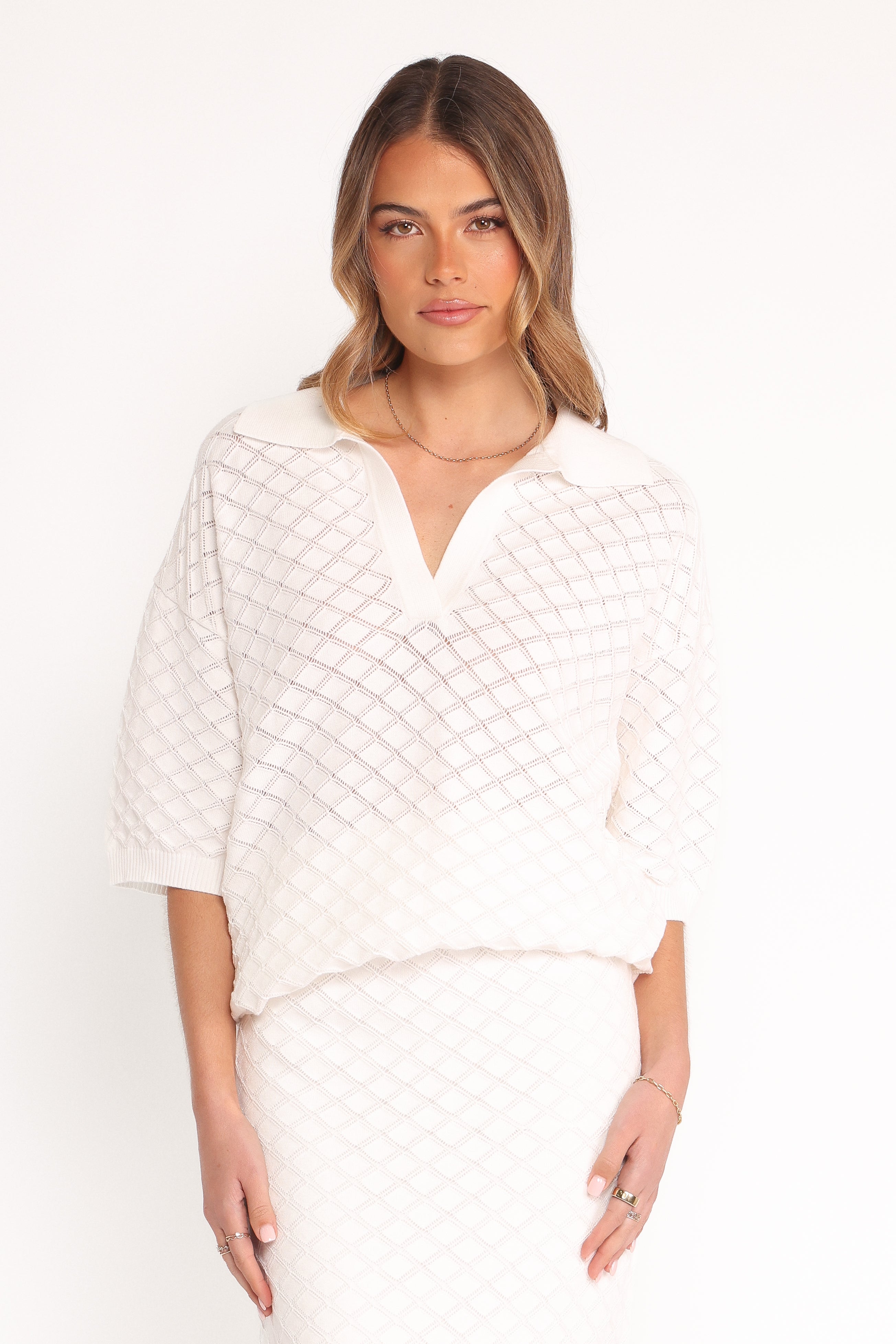 Meera White Cotton Knit Top with V-Neck & Short Sleeves
