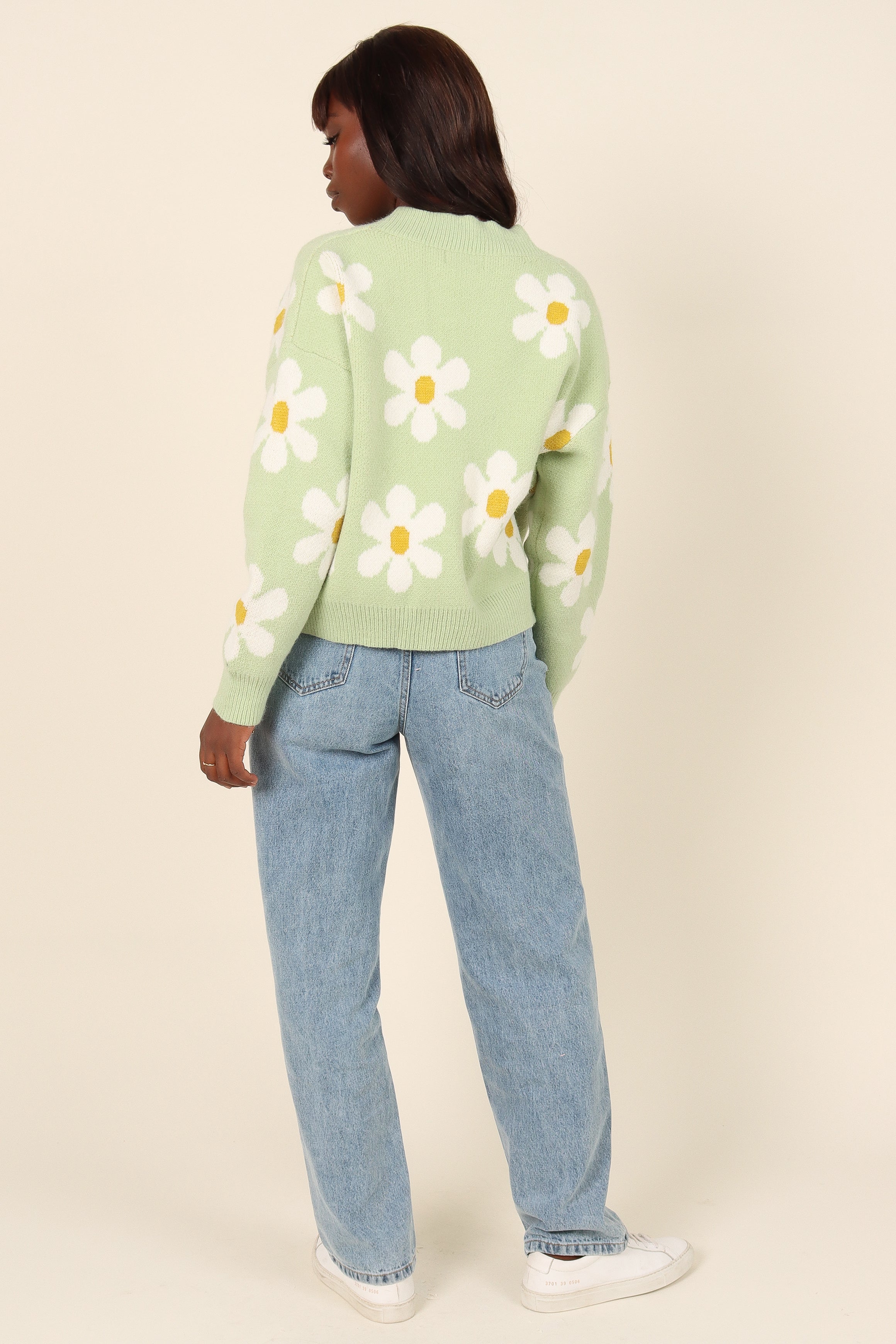 Green Cropped Daisy Print Cardigan - V-Neck Button Front