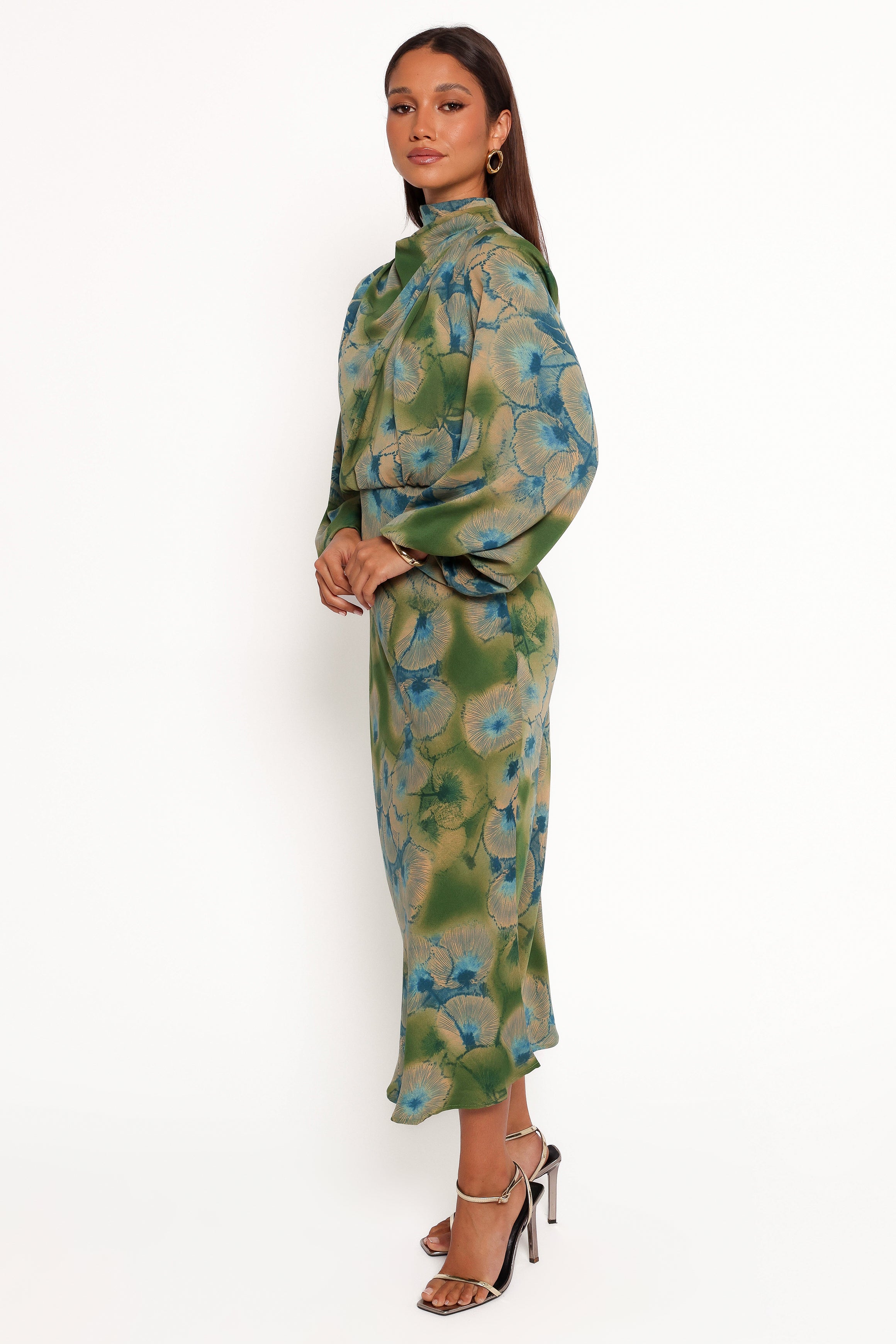 Floral Print Long Sleeve Midi Dress with Open Back - Green