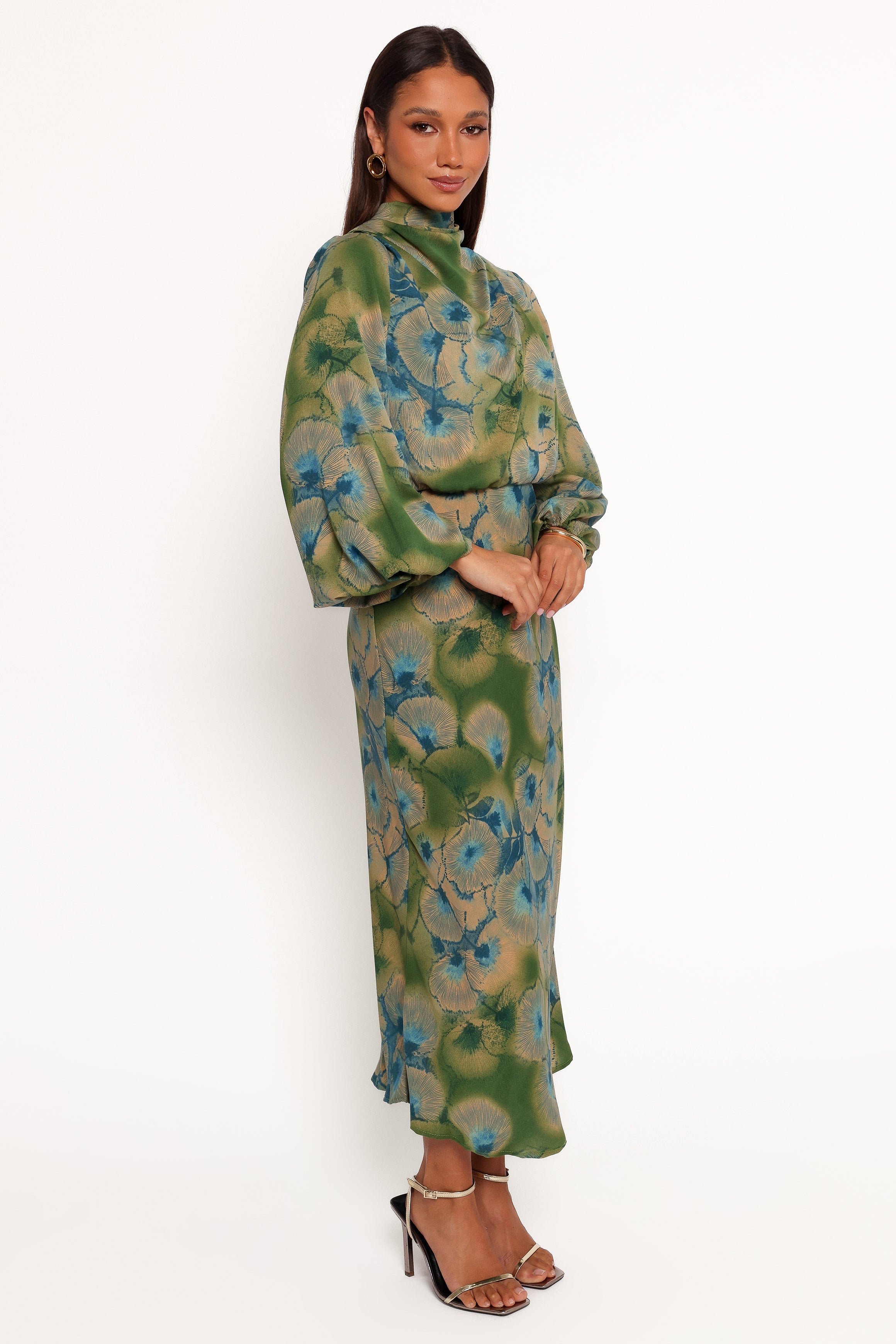 Floral Print Long Sleeve Midi Dress with Open Back - Green