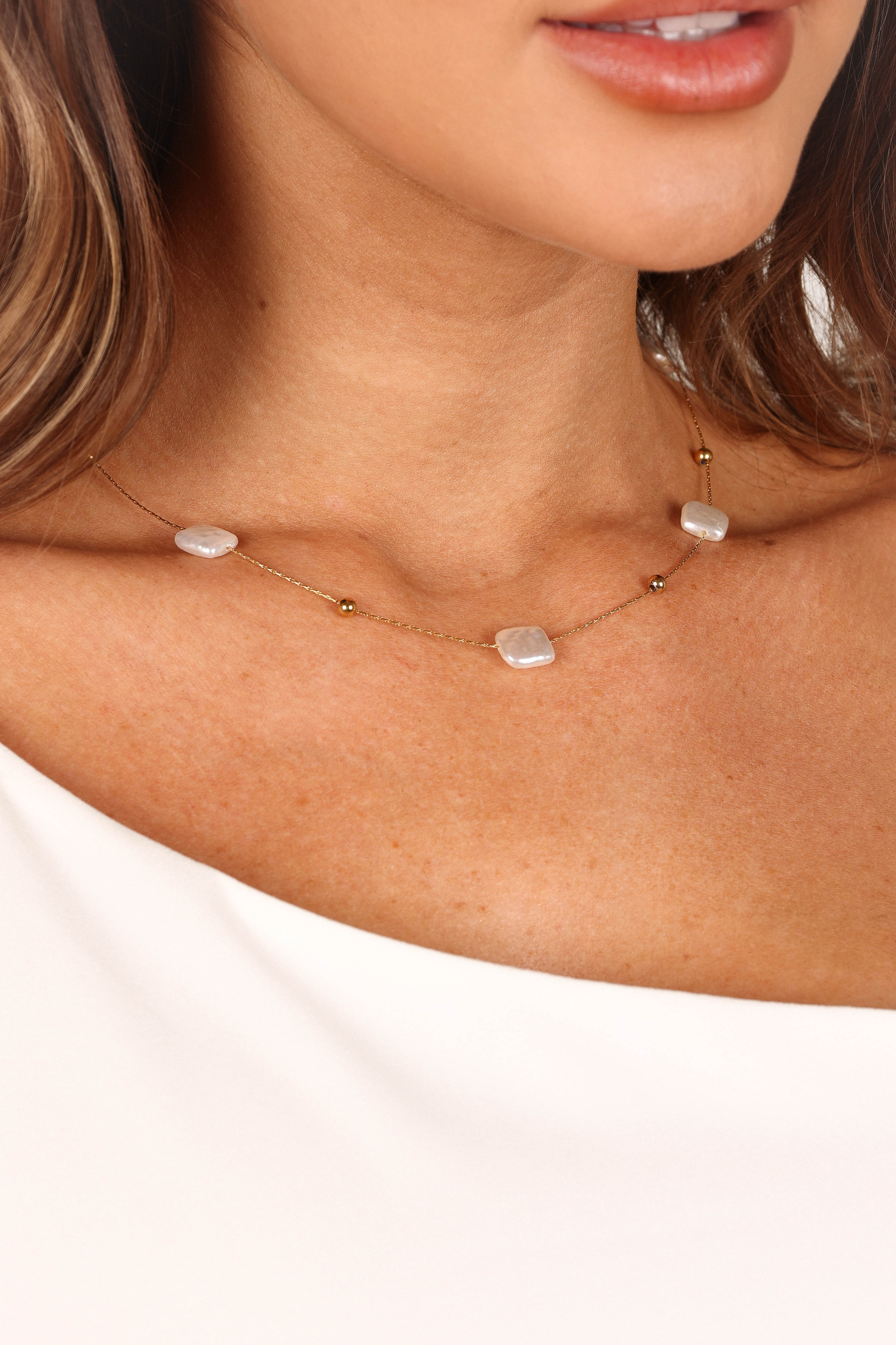 Gold Pearl Necklace with Adjustable Chain - Roma Jewelry