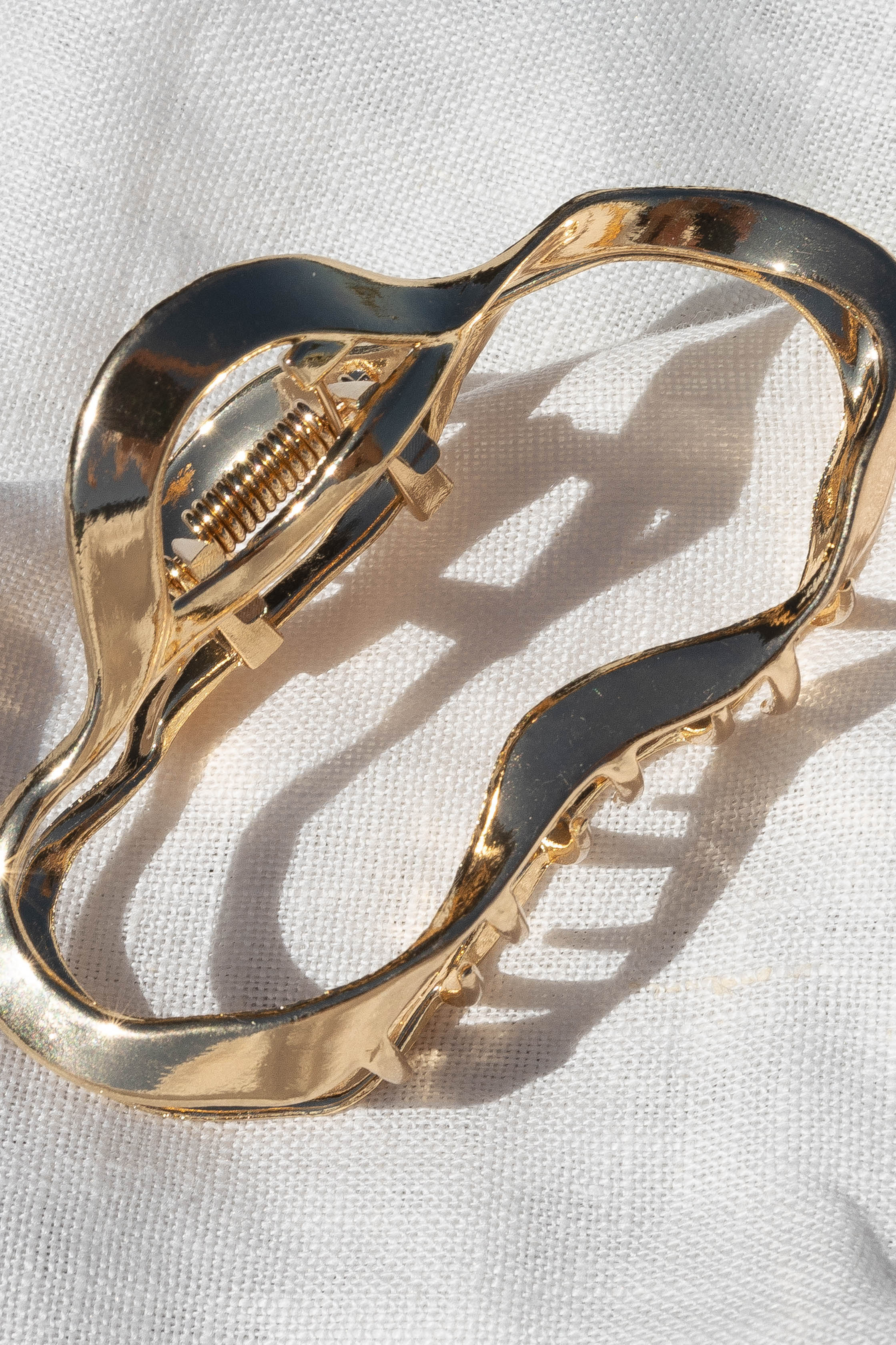 Gold Hair Claw Clip - Morrow Alloy Abstract Design Hairpin