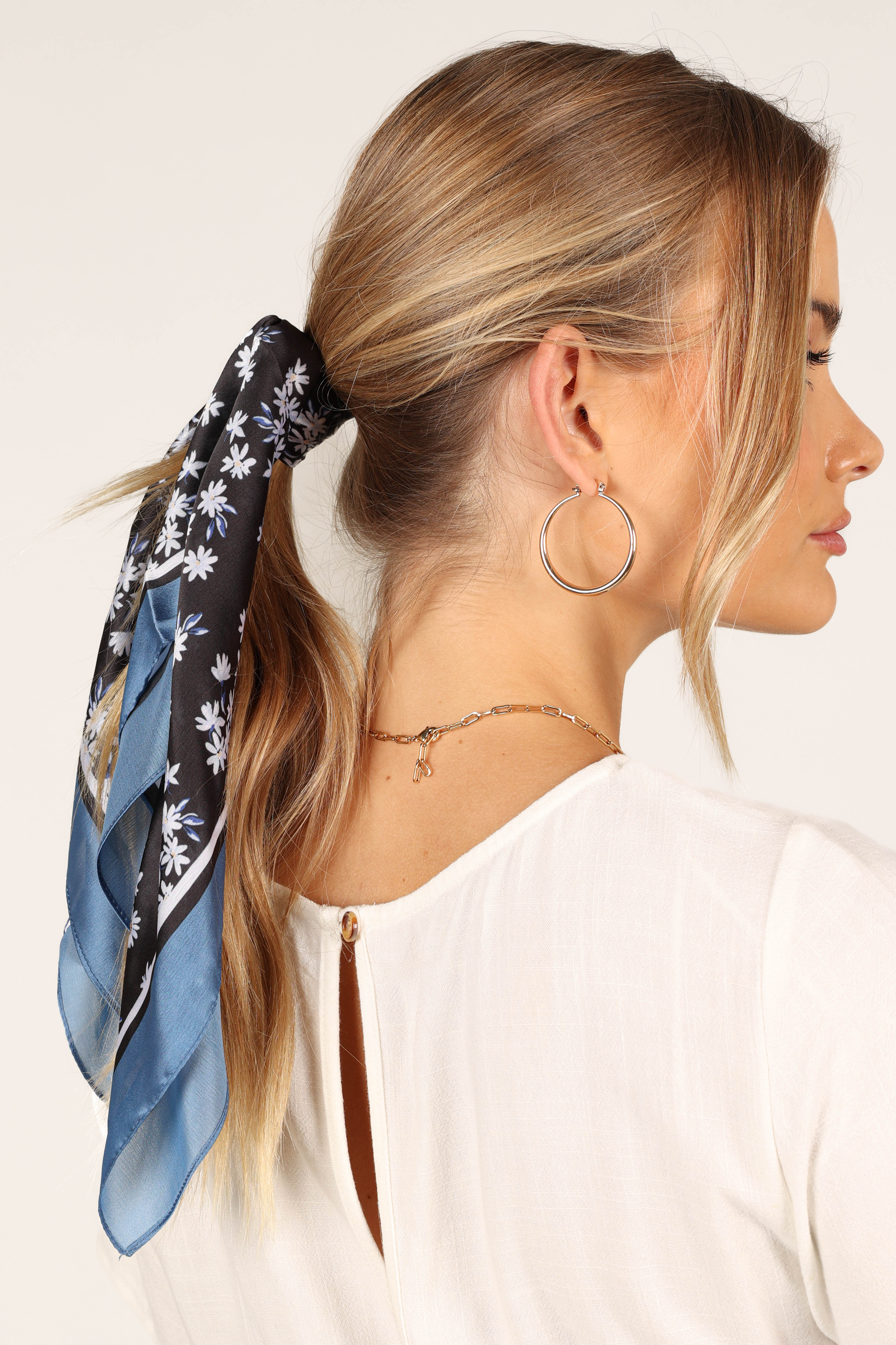 Floral Hair Scarf Vanessa - Dark Print Satin Square Wrap