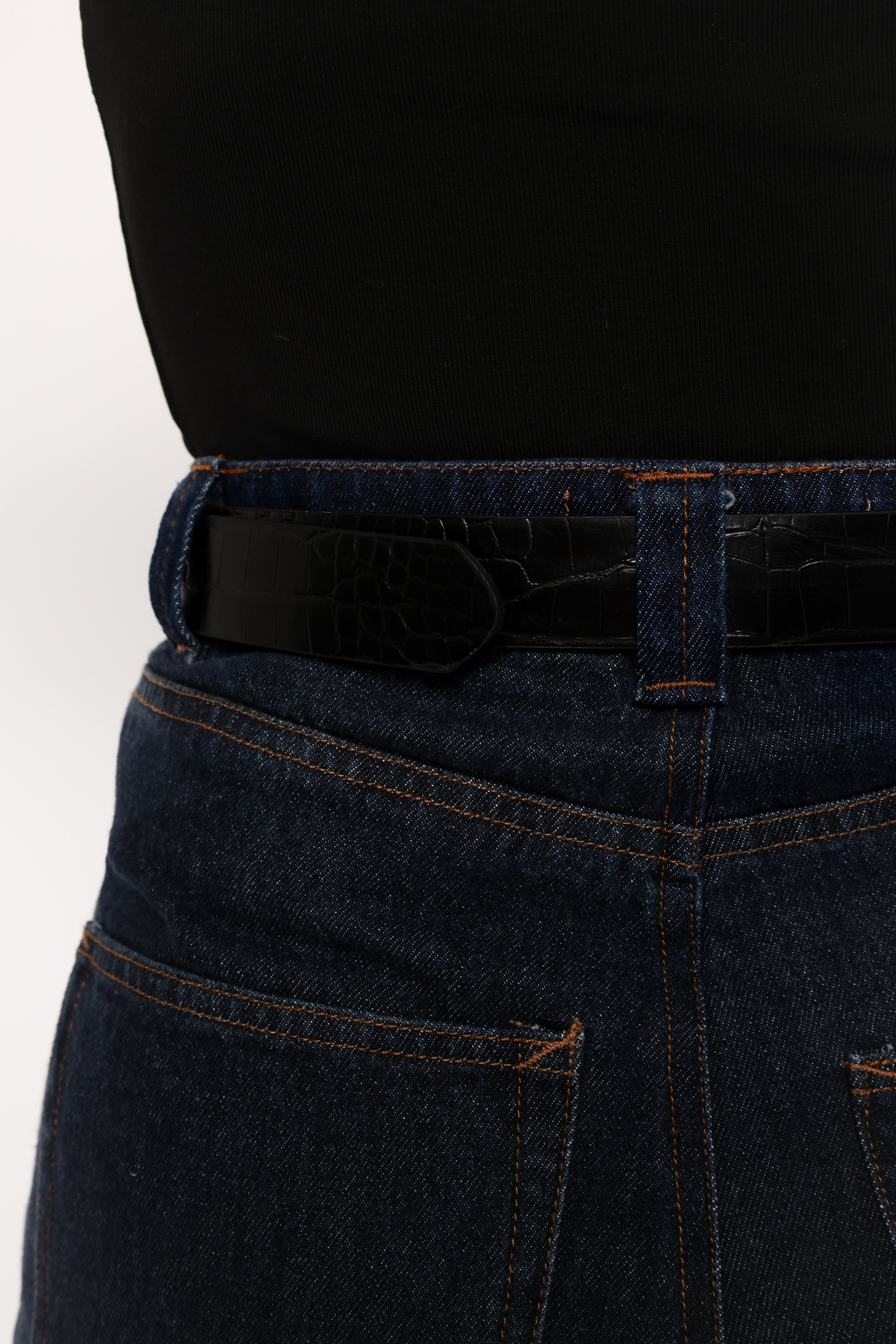 Black Faux Crocodile Leather Belt with Gold Buckle – Lucca