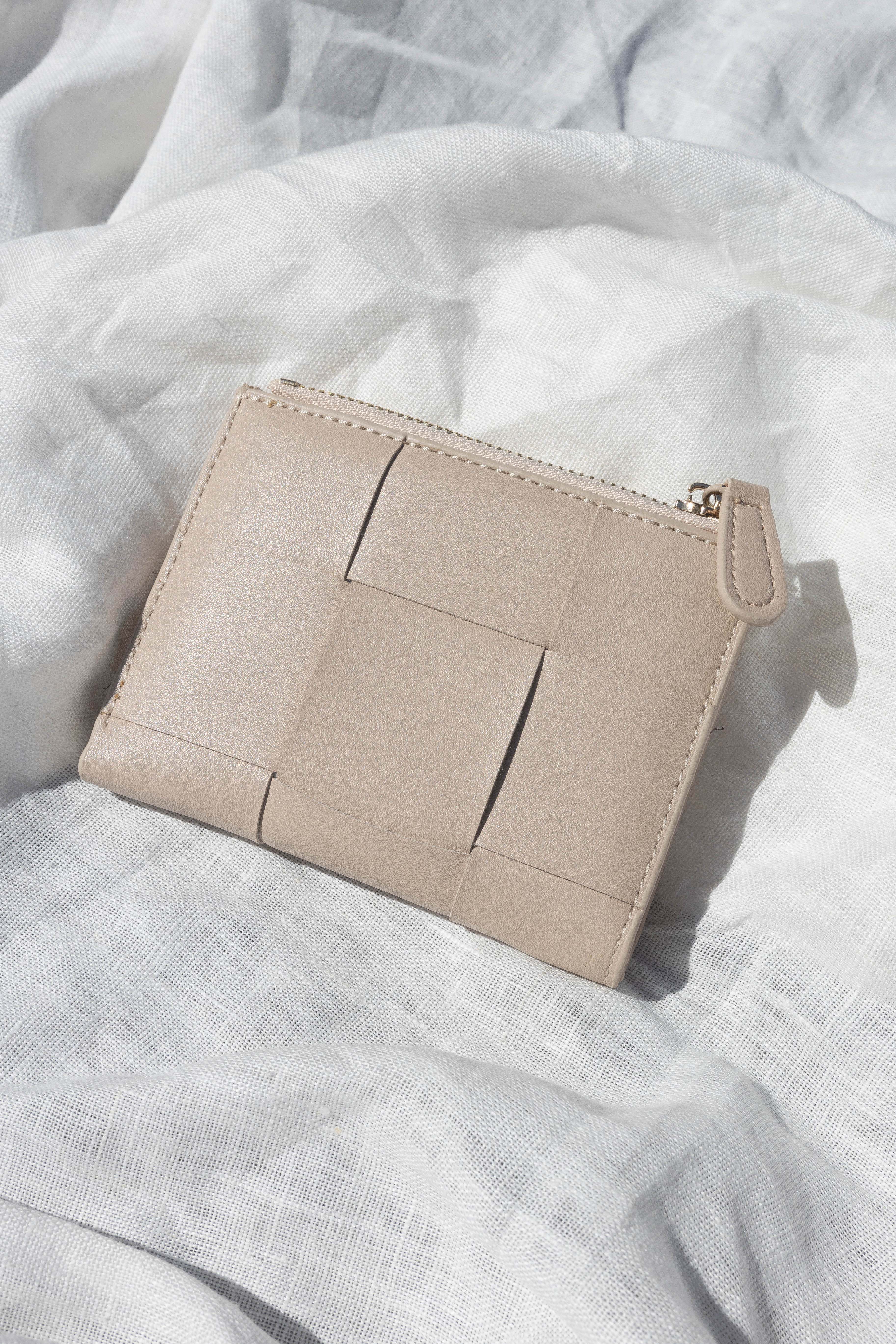 Libby Woven Faux Leather Coin & Card Wallet - Latte