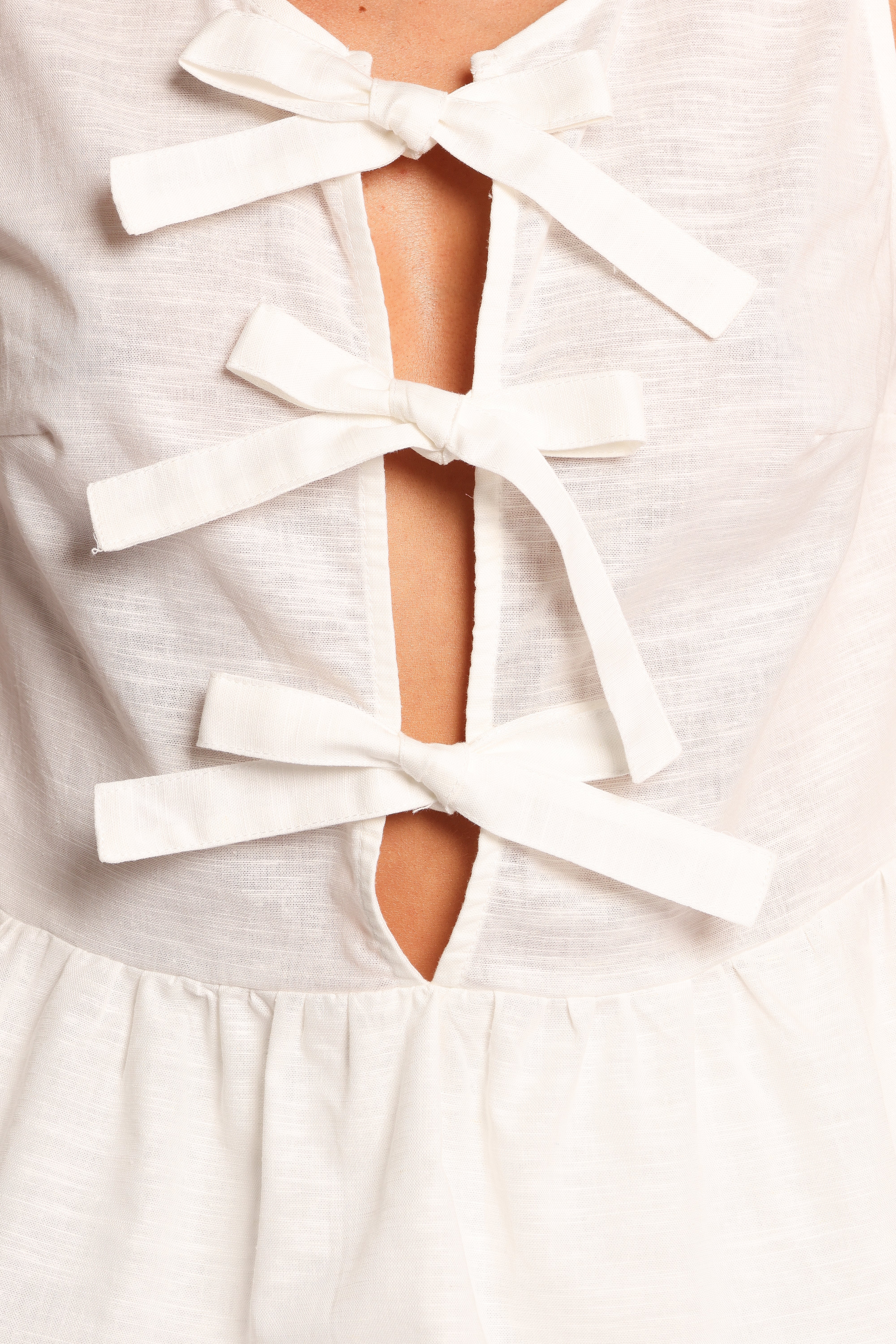 Graciana White Linen Short Set with V-Neck & Cut-Out Detail