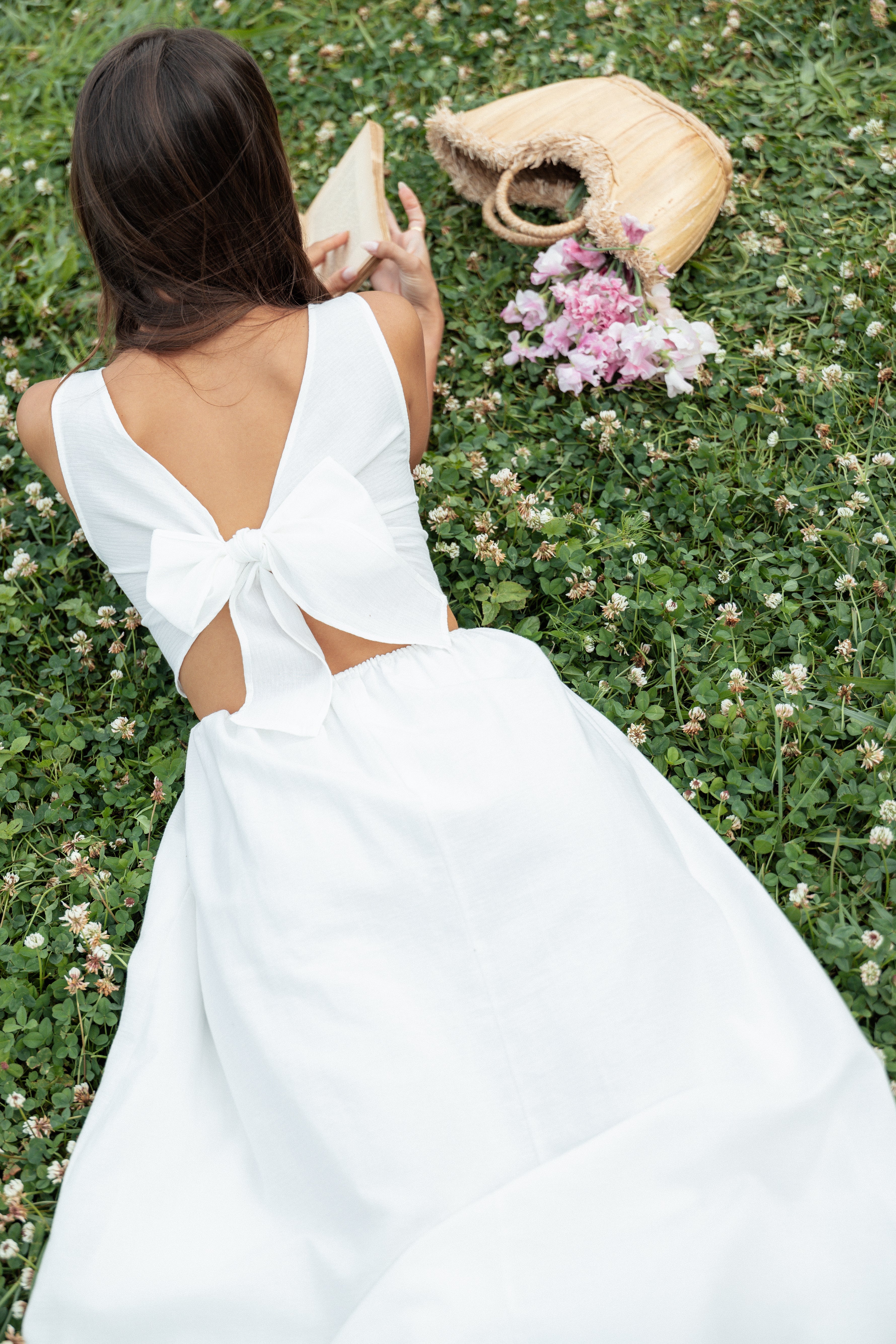 White Lillie Maxi Dress with Open Back & Side Pockets