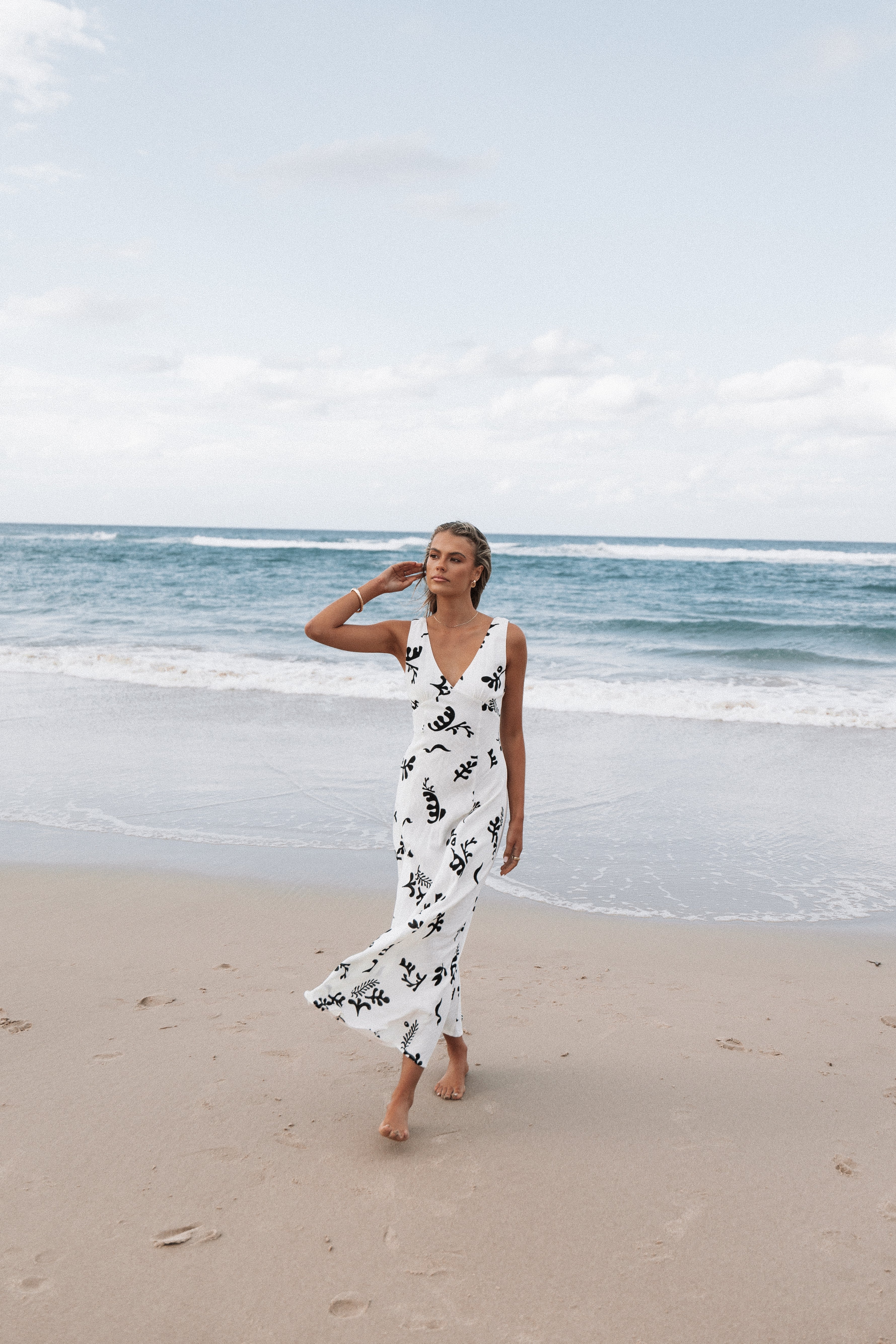 Floral Print Tulsi Midi Dress - Sleeveless V-Neck Summer Dress